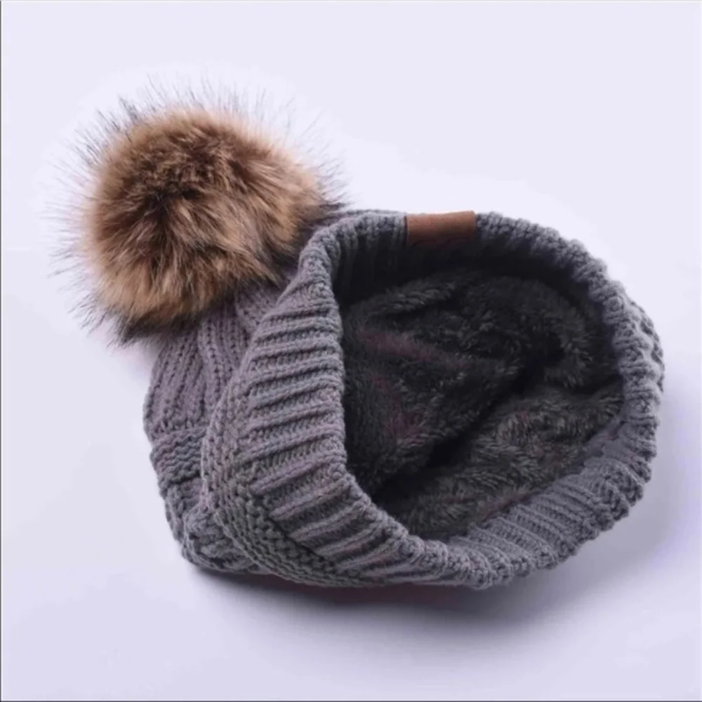 NEW! Fur Lined Knit Beanie W/ Pompom in Grey